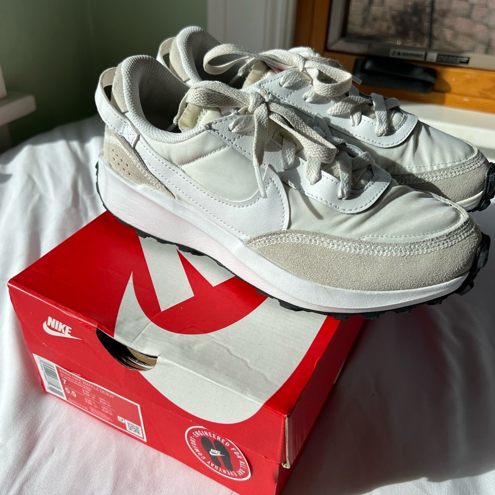 Nike waffle debut